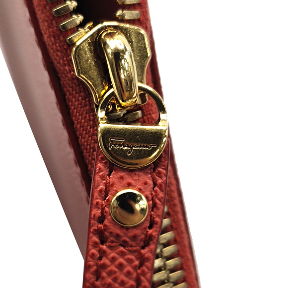 Pre-Loved Ferragamo Gancini Clutch - Picture 7 of 9